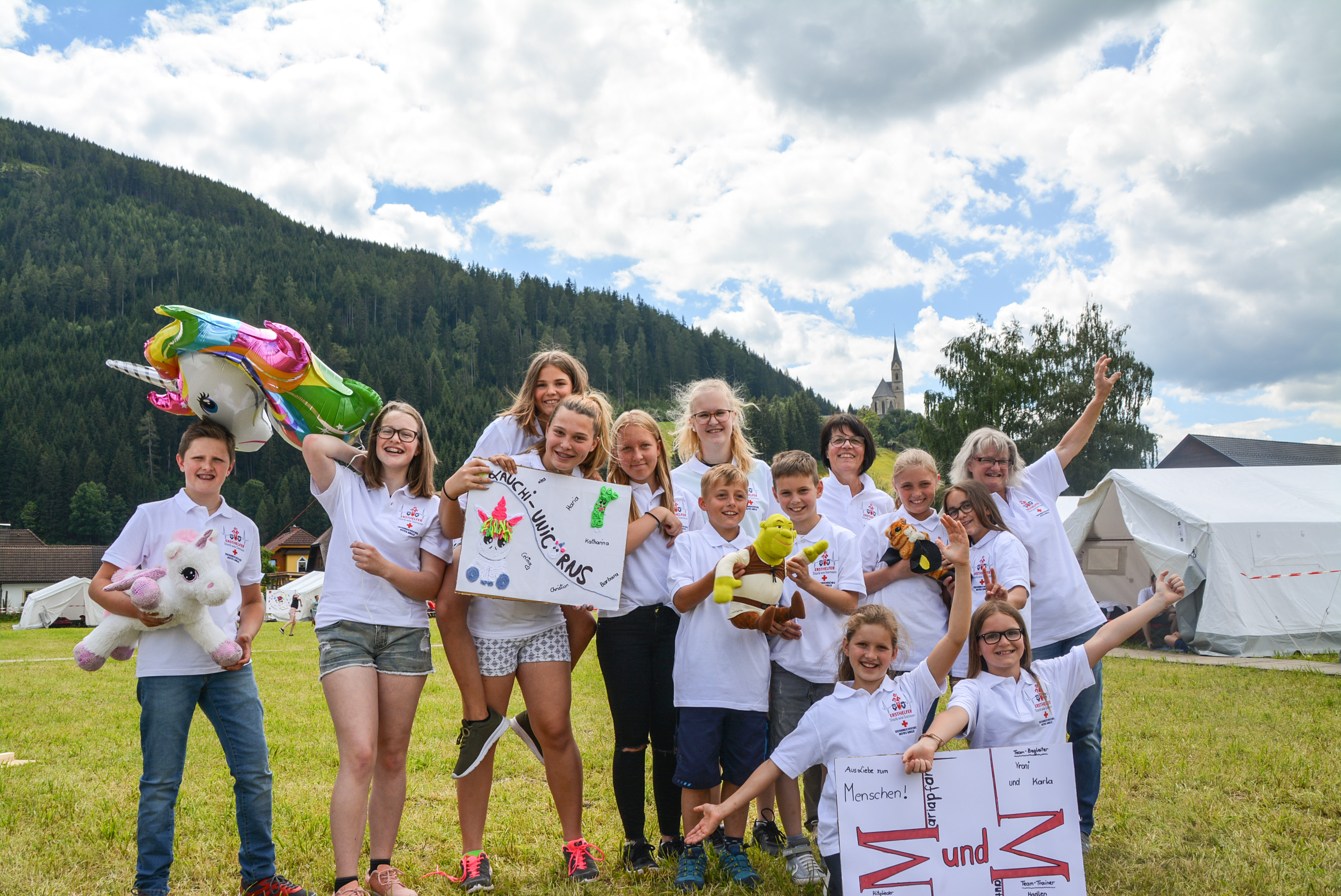 Gruppenfoto von der Jugendgruppe Mariapfarr & Mauterndorf